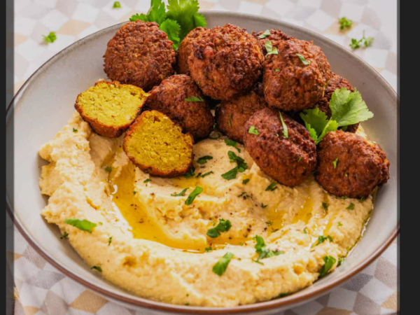 Hummus Falafel Plate