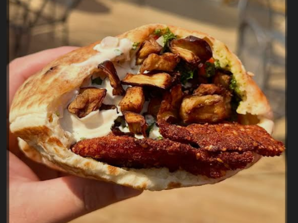 Schnitzel Pita